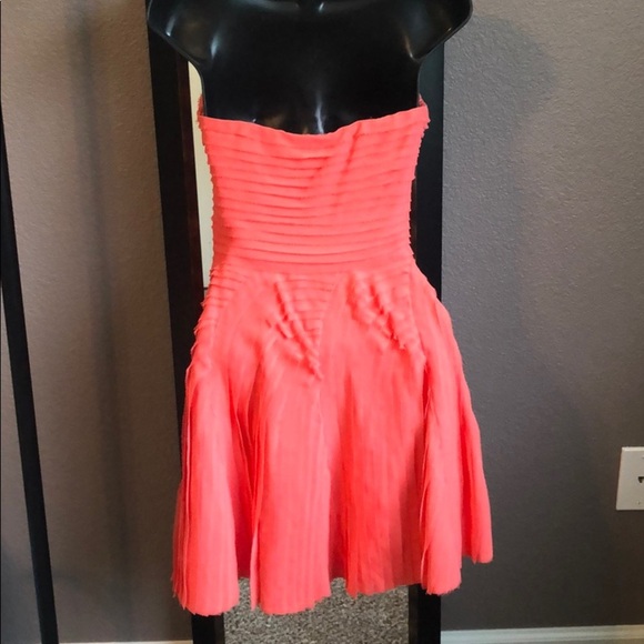 Bebe Beautiful Party Dress - Picture 5 of 6